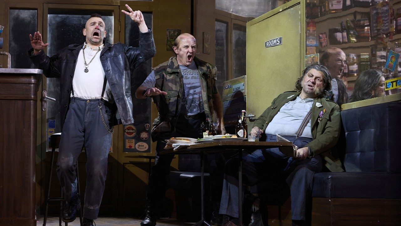 L’IA e l’impatto su persone, progresso, pianeta: chiude il summit in India