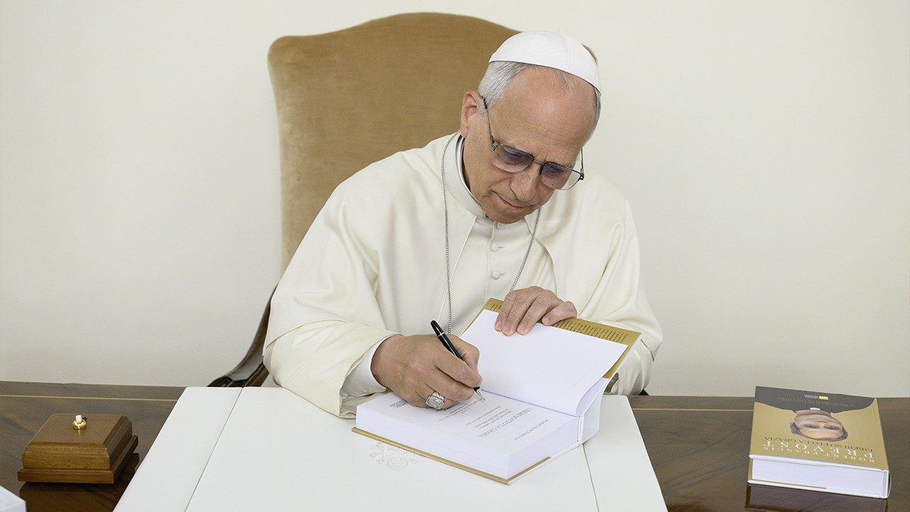 Fedeli al passato o fedeli al futuro? Un testo di Robert Prevost del 2010