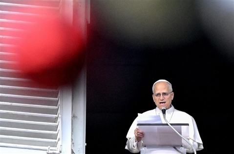 Il Papa: credere alla pace scegliendo la via disarmata dei martiri