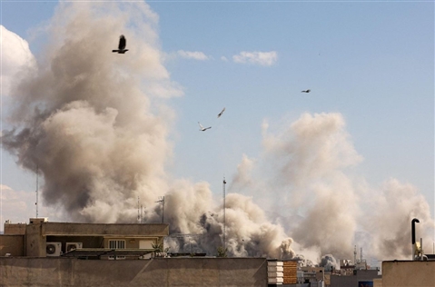 Iran, Trump: vogliono trattare, ma Teheran smentisce