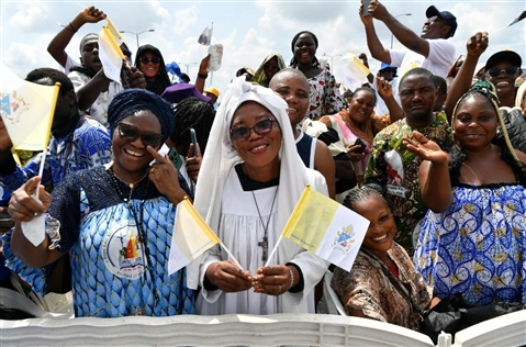 In un minuto le immagini della quinta giornata del Papa in Africa
