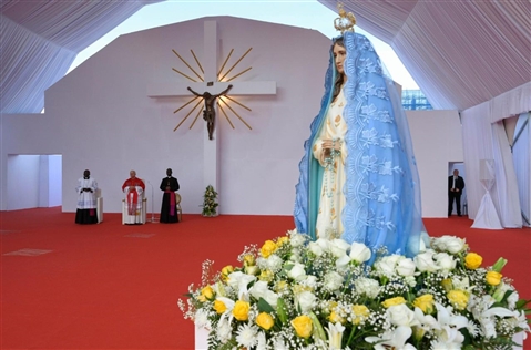 In un minuto la settima giornata di Papa Leone in Angola