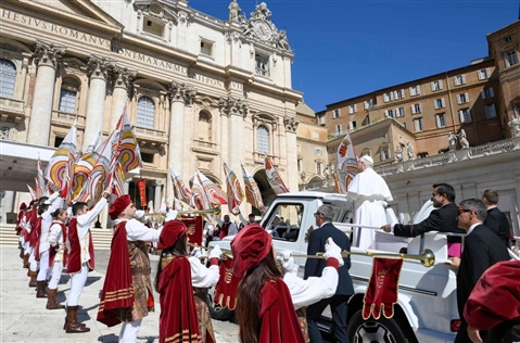 Il Papa: la liturgia si traduca in vita, rendiamo concreto ciò che celebriamo