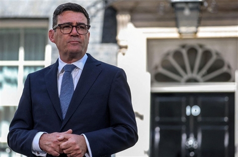 Regno Unito, Burnham avvia il nuovo governo