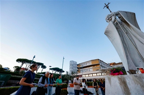 "Un cammino di speranza", la Fondazione vaticana Giovanni Paolo II compie 45 anni